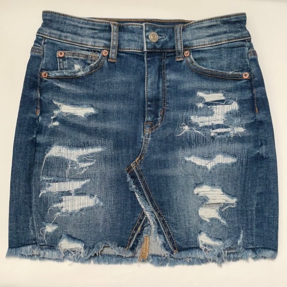 AMERICAN EAGLE Next Level Stretch Distressed Denim Skirt